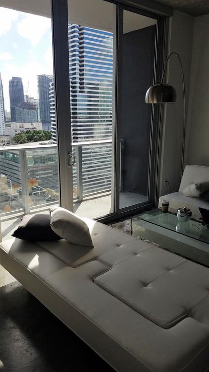 Downtown Miami Deluxe Apartment Exterior photo
