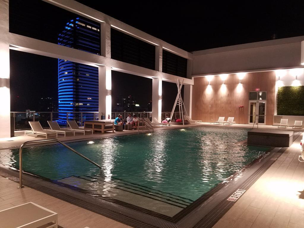 Downtown Miami Deluxe Apartment Exterior photo